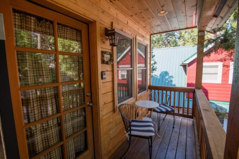 elliott-house-sequoia-deck.jpg